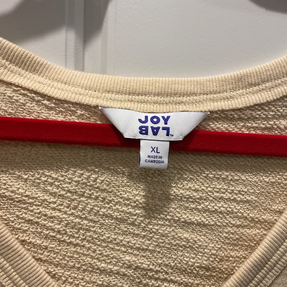 JoyLab Cream V-Neck Sweatshirt - Picture 4 of 4